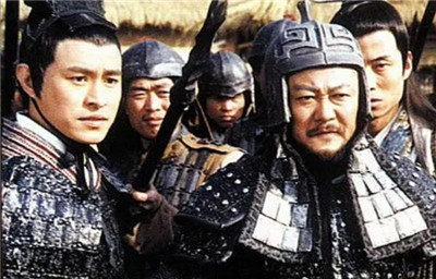 卧龙小诸葛